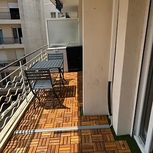 https://bel-appartement-2p-en-plein-centre-dantibes.fr-provencehotel.com